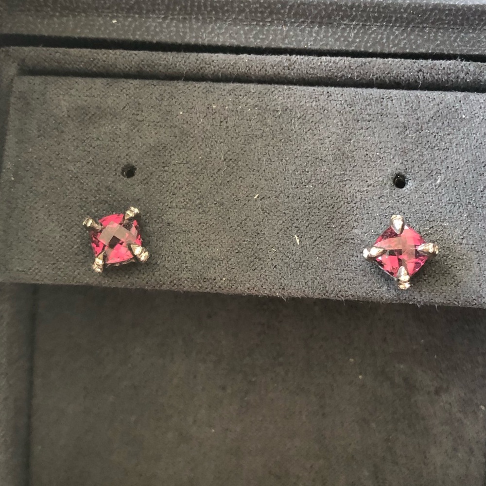 David Yurman Petite Châtelaine Rhodolite Garnet Diamond Stud Earrings